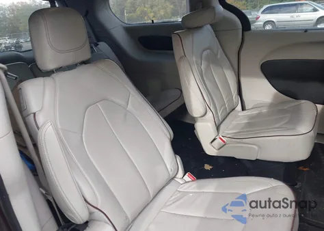 2017 Chrysler Pacifica Limited from USA, damaged, VIN 2C4RC1GG3HR556036